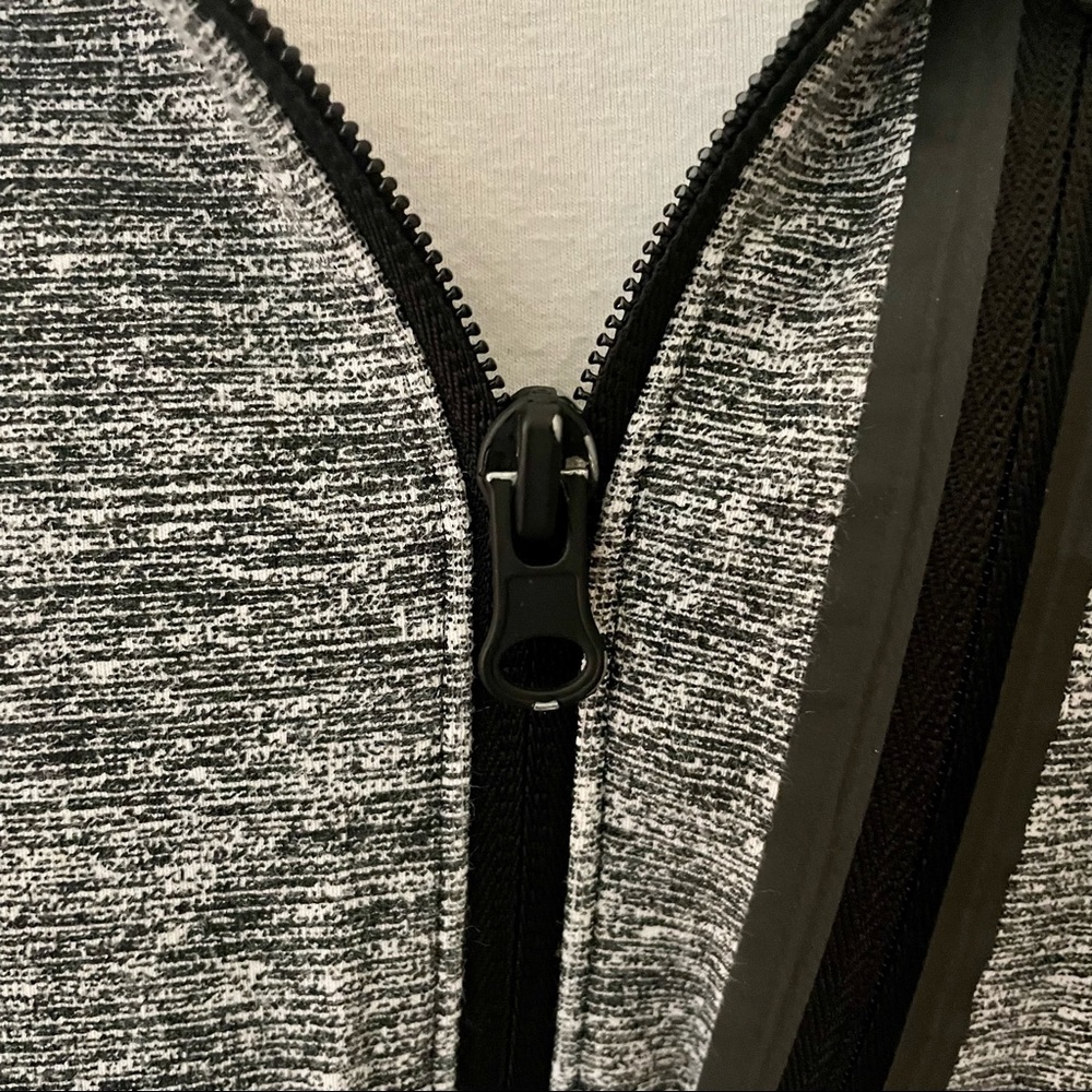 Old Navy Dynamic Fleece Zip Up Hoodie - Picture 3 of 4